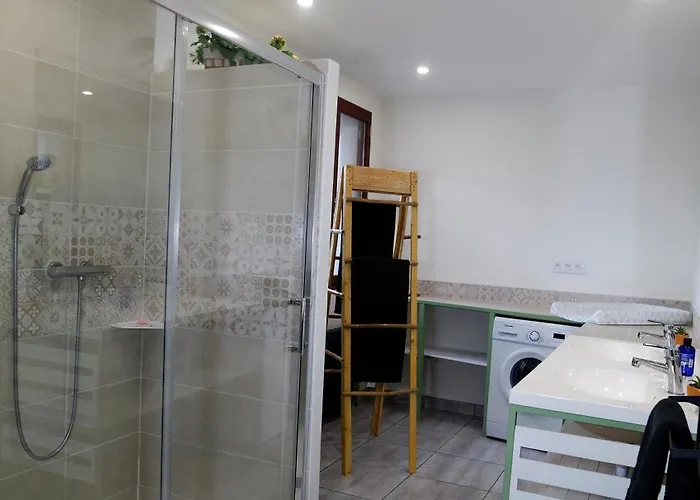 Dom wakacyjny 4-8 Pers - *